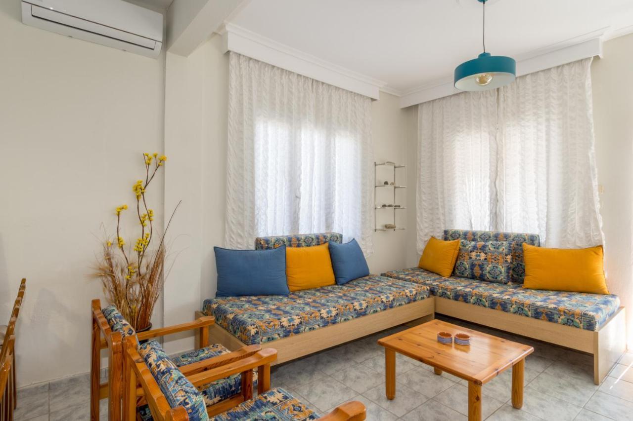 Chalkidiki Beachfront Apartment Неа-Ираклия Экстерьер фото